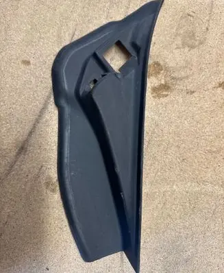 BMW 5 G30 G31 G38 Tailgate/trunk side cover trim 7390425