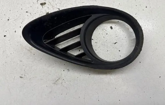 Infiniti FX Front fog light trim/grill 622571CA0A