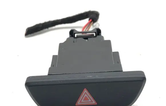 Toyota Yaris Cross Hazard light switch 15D509