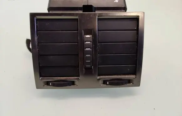 Skoda Superb B5 (3U) Rear air vent grill 3U0819203 01000