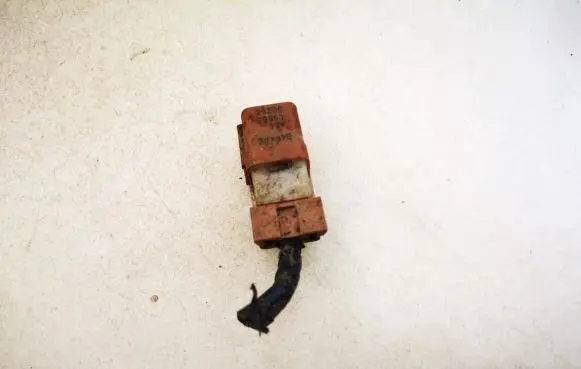 Nissan Almera N16 Other relay 2523079963