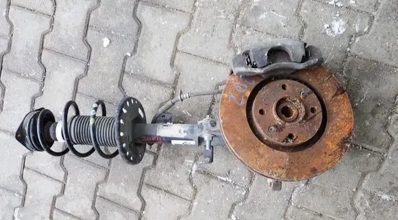Peugeot 208 II Front wheel hub 