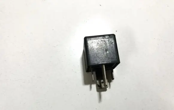 Ford Sierra Other relay 83bg14n089ca v23134j4x37
