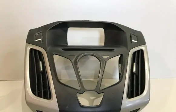 Ford Focus Radio/GPS head unit trim BM5118835 BM51A014L20 BM51A014L21