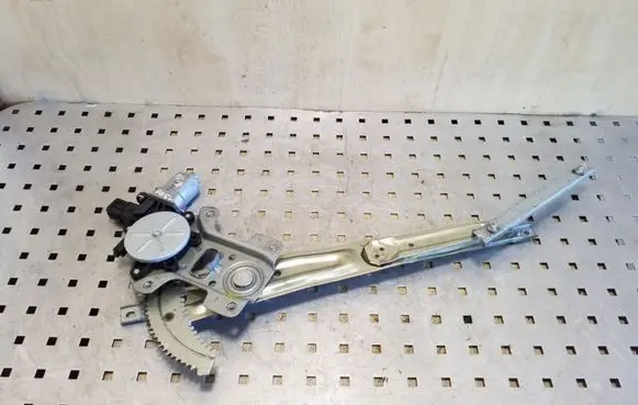 Mitsubishi Outlander Front door window regulator with motor 5713A086