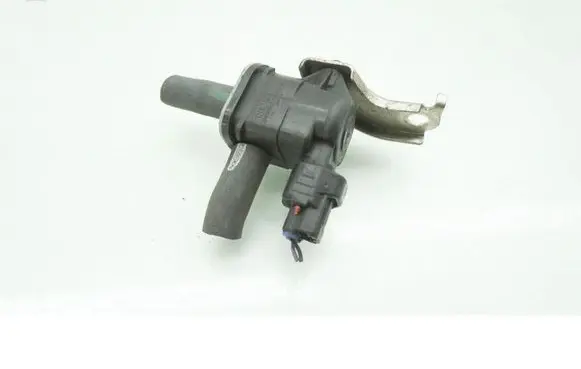 Lexus CT 200H Vacuum valve 9091012276
