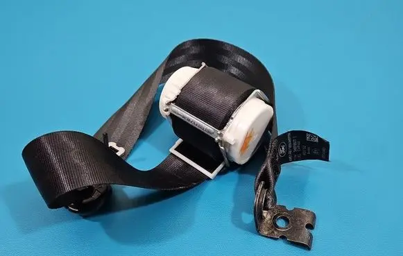 Ford C-MAX II Rear seatbelt AM51-R611B68-AH IMPRK1525358