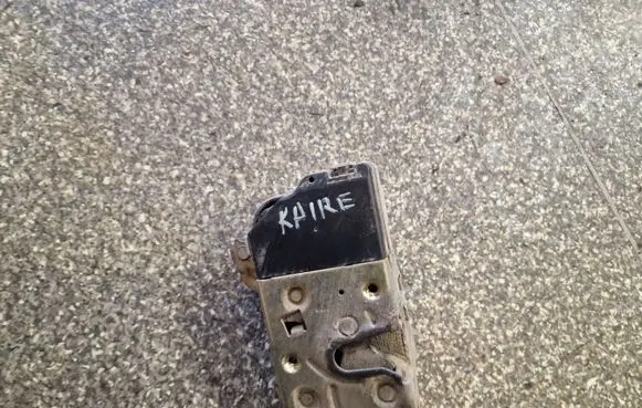 Citroen Berlingo Front door lock