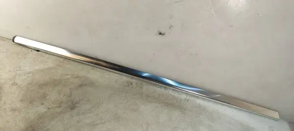 Mercedes-Benz E W212 Rear side glass trim 