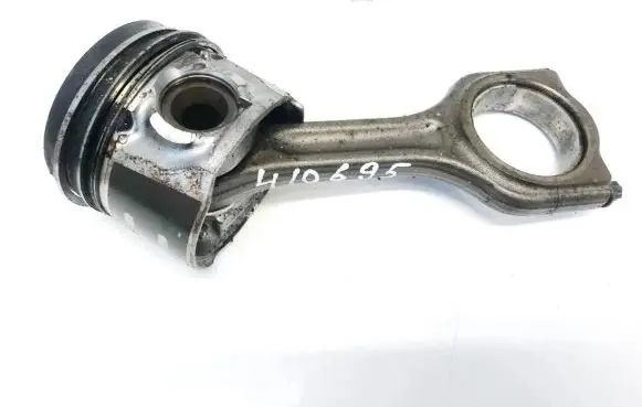 Peugeot 508 Piston with connecting rod
