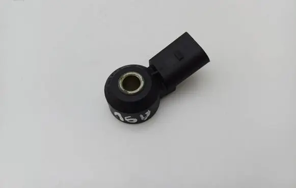 Volkswagen Golf IV Detonation knock sensor 030905377C
