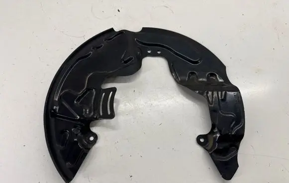 Ford Bronco Front brake disc dust cover plate LX612K005DA LX6Z2K005D