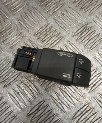 Multifunctional control switch/knob