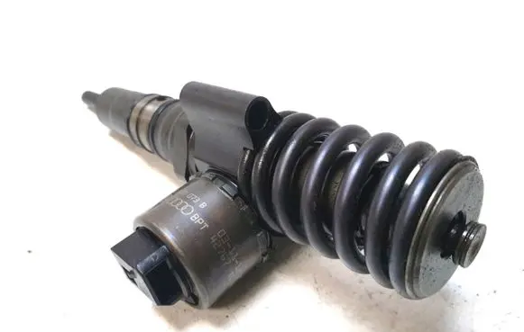 Audi A3 S3 8P Fuel injector 03G130073B