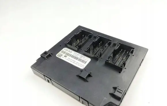 Audi A3 S3 8P Comfort/convenience module 8P0907063N