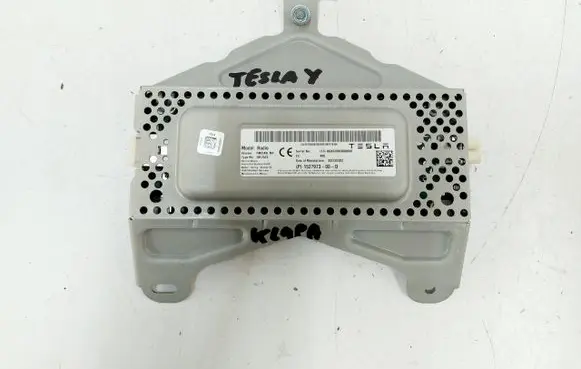 Head unit multimedia control
