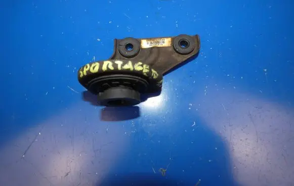 KIA Sportage Radiator mount bracket 282592A530 20160513