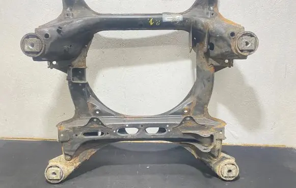 Audi Q7 4L Front subframe 7L0499314A 7L0499311C