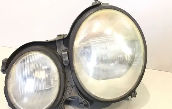 Mercedes-Benz E W210 Headlight/headlamp 15060700