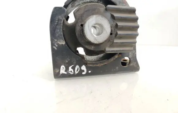 Toyota RAV 4 (XA30) Engine mount bracket DDF4910808