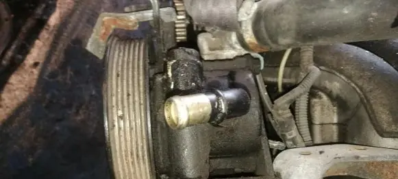 Volvo S40, V40 Power steering pump