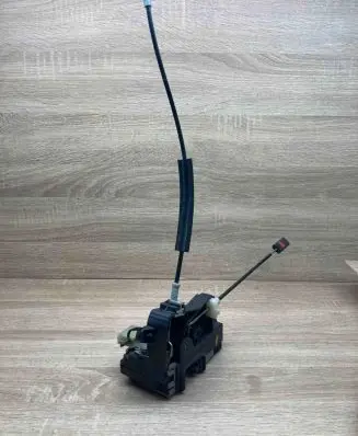 Opel Signum Front door lock 24447341 2444738736