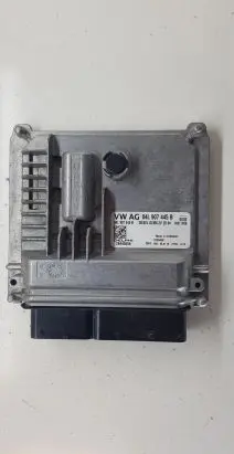 Audi A3 S3 8V Engine control unit/module 04L907445B