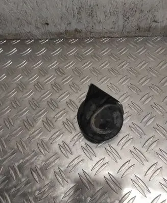Volkswagen PASSAT B6 Horn signal
