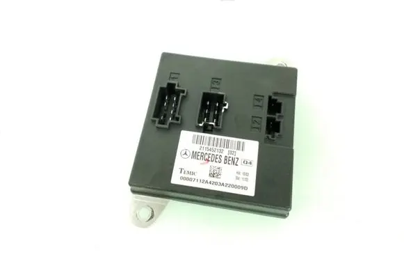 Mercedes-Benz E W211 Comfort/convenience module 2115452132