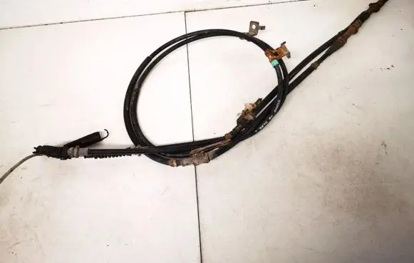 Handbrake/parking brake wiring cable