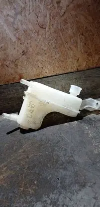 Toyota Prius (XW20) Coolant expansion tank/reservoir 1648028080
