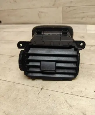 Mazda 3 II Dash center air vent grill BP4L64930
