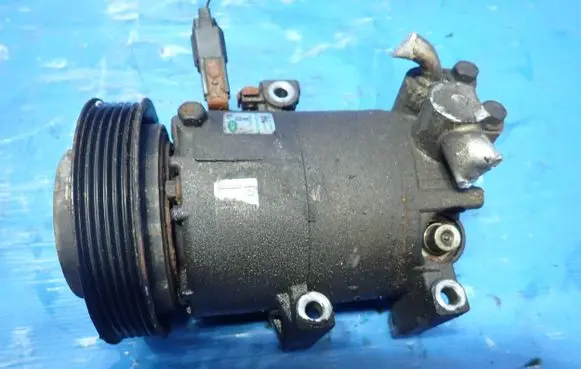 KIA Venga Air conditioning (A/C) compressor (pump) F500YN9AA03