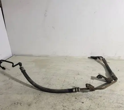 Renault Scenic I Intercooler pipe mounting bracket B001