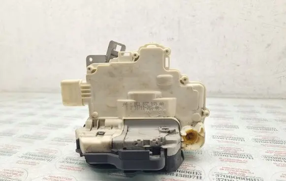 Seat Exeo (3R) Front door lock 8E1837015AA