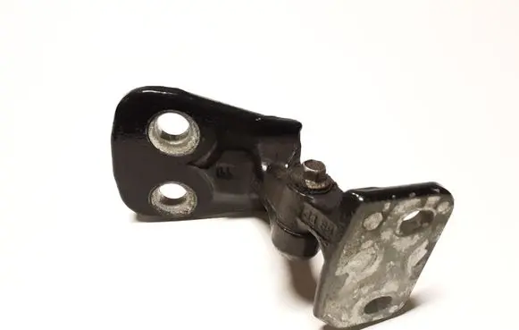 Land Rover Discovery 3 - LR3 Rear door lower hinge BDB780072 298B 318B