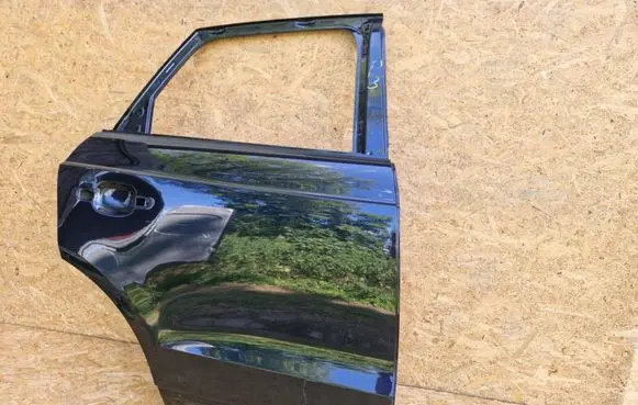 Audi Q3 8U Rear door 8U0833312A