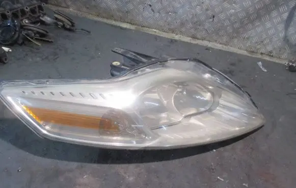 Ford Mondeo MK IV Headlight/headlamp 