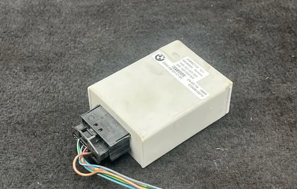 BMW 5 F10 F11 Fuel injection pump control unit/module 55892110