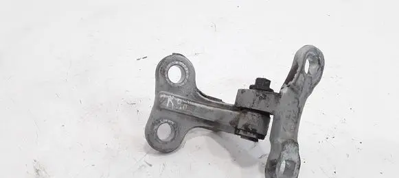 Volvo V50 Front door lower hinge 30766311