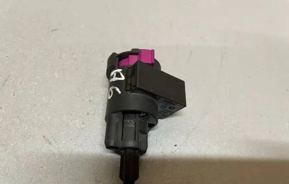 Audi A6 S6 C7 4G Brake pedal sensor switch 14689962