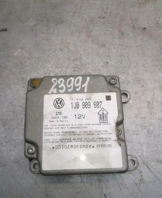 Volkswagen PASSAT B5 Airbag control unit/module 1J0909607