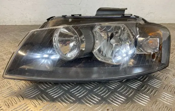 Audi A3 S3 8P Headlight/headlamp