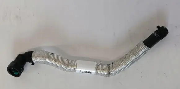 Land Rover Range Rover L405 Coolant pipe/hose LR135656