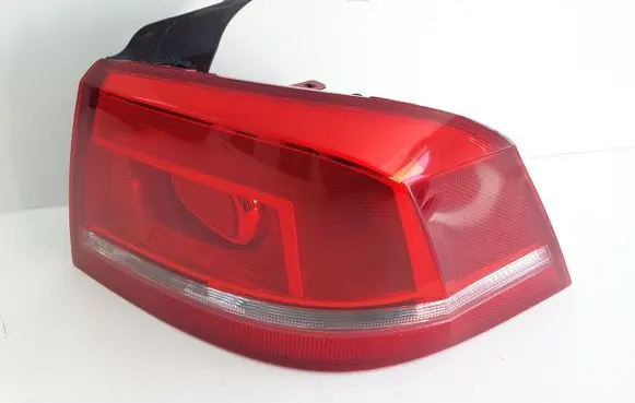 Volkswagen PASSAT B7 Rear/tail lights 3AE945096F 90004826