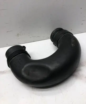 Volkswagen Golf V Air intake hose/pipe 1K0129618BA