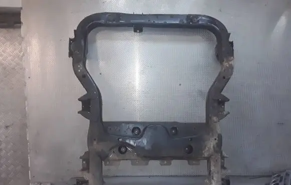 Volkswagen Transporter - Caravelle T5 Front subframe 