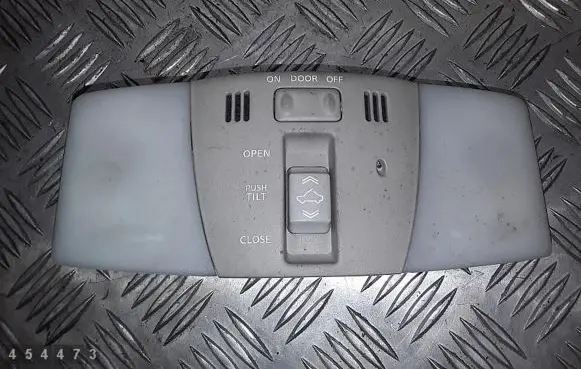 Nissan Murano Z50 Headlining lighting console trim 1af1a