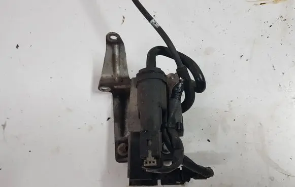 Mercedes-Benz C W205 Turbo solenoid valve A0101531328IAUTOPI A0101531328 70078210