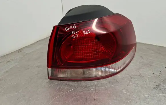 Volkswagen Golf VI Rear/tail lights 5K0945096F